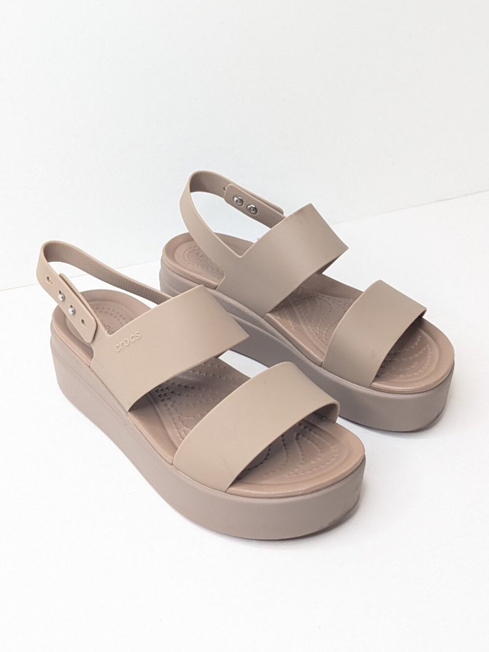 Crocs Brooklyn Low Wedge Sandals Tan Womens 6